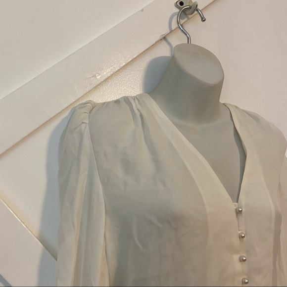 Generation Love Puff Sleeve Pearl Button Down Pleated Blouse White Size Small - Picture 2 of 8